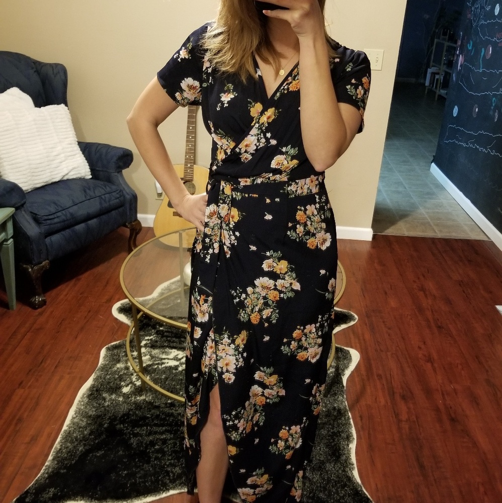 Super cute floral wrap dress.